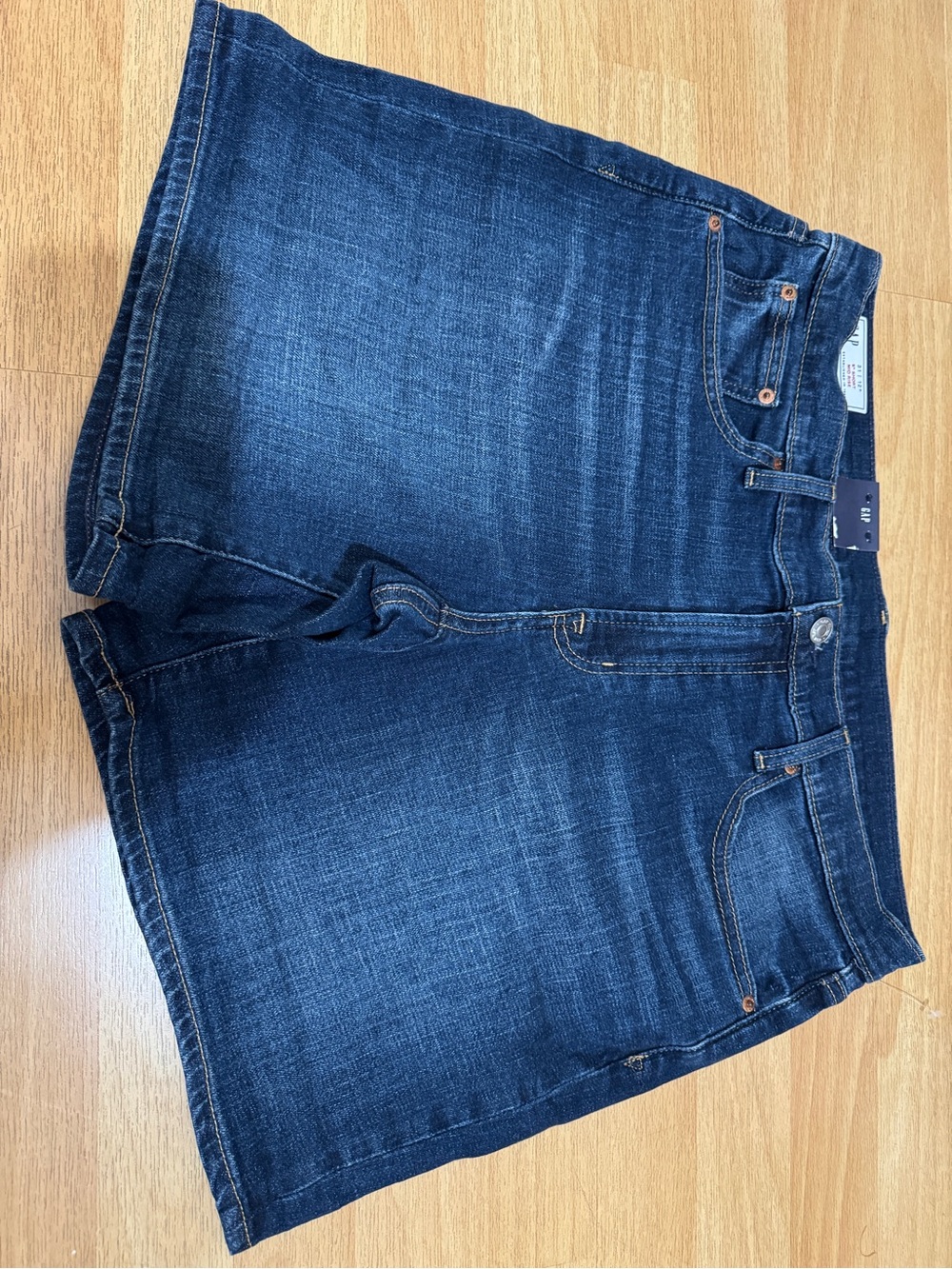 Classic GAP Dark Blue Women’s Denim Shorts Size 12